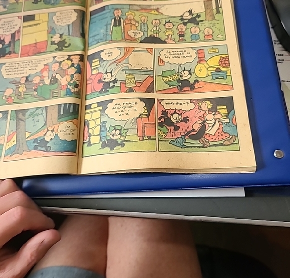 Comic Book - Multicolor - Picture 4 of 8